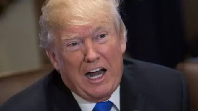 Sebut Donald Trump, Siri Tampilkan Kemaluan Laki-laki