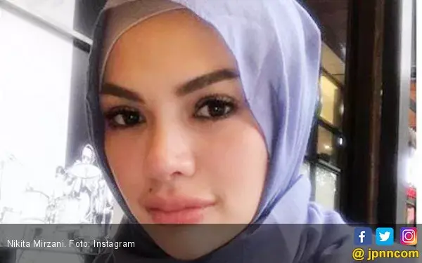 Syahrini Blokir Akun IG Nikita Mirzani?