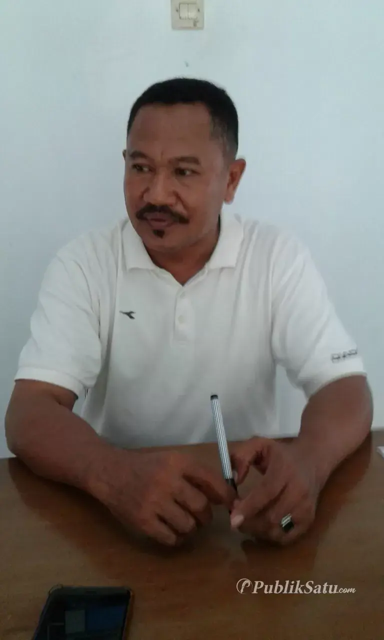 Stok Blanko el-KTP Kosong, Sementara Diberikan Suket