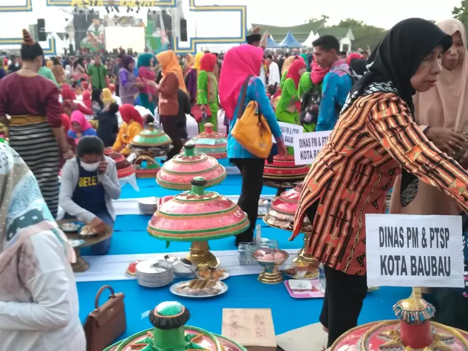 Pesta Rakyat Sultra 2018 Hidangkan 2000 Talang