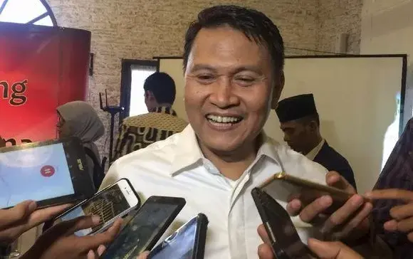 Hantu Demokrasi di Indonesia Adalah Politik Uang