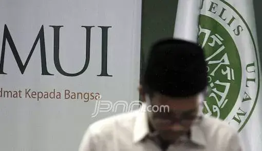 Respons MUI soal Cewek Pakai Rok Mini Berselawat Nabi