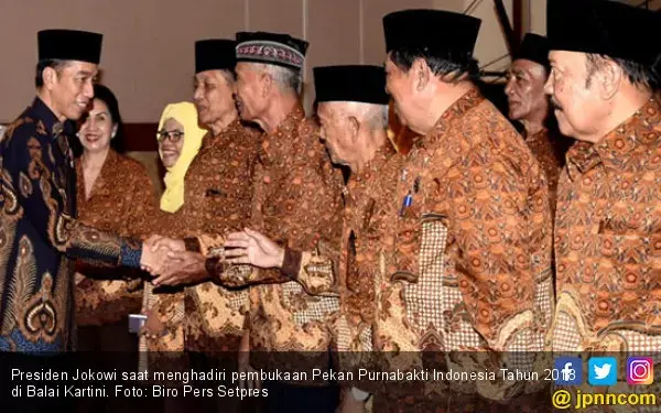 Jokowi Pastikan Pensiunan PNS Terima Gaji ke-13