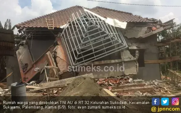 Ricuh Masalah Lahan, Rumah Warga Dirobohkan Oknum TNI AU
