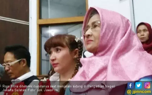 Usai Hadiri Pemakaman Ibunda, Roro Fitri Harus Siap Kembali Disidang