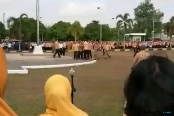 Wali Kota Ribut dengan Bawahannya, Gubernur Merespons