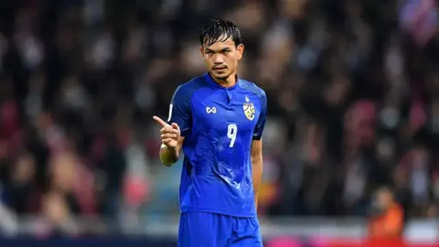 Bek Timnas Indonesia Waspadai Adisak Kraisorn
