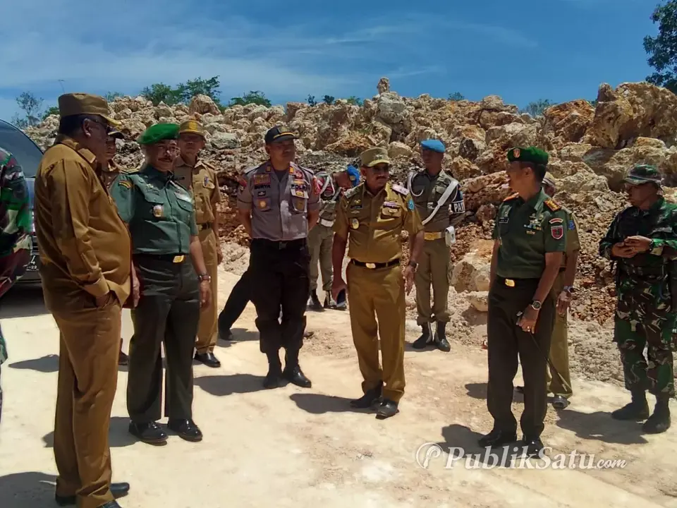 Danrem 143/HO dan Bupati Buteng Tinjau Hasil Akhir Sasaran TMMD