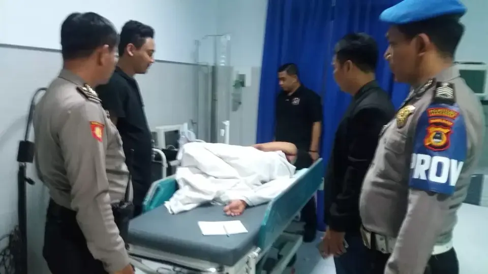 Wanita Ini Ditikam Delapan Kali Oleh Kenalan di FB