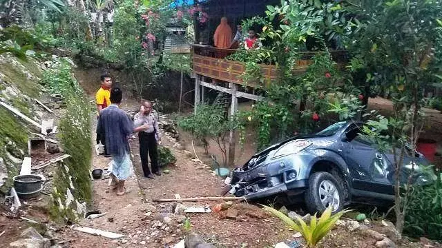 Lakalantas di Pangkep, Sekdes Asal Bone Tewas di Lokasi