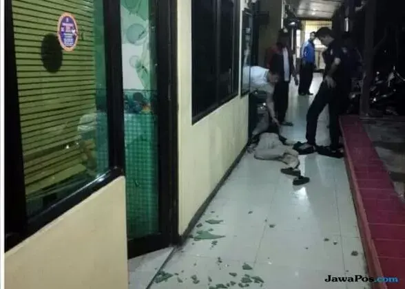 Bawa Golok, Rohandi Serang Mapolsek Penjaringan