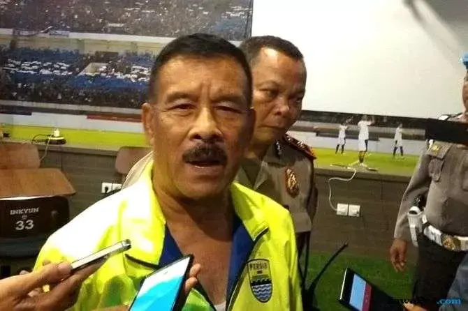Manajer Persib Bandung Dukung Penuh #EdyOut