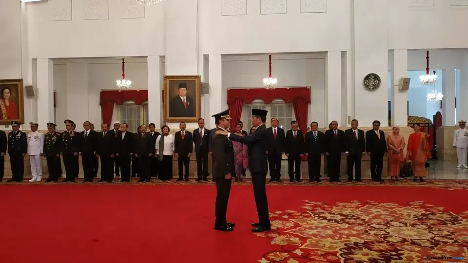 Presiden Jokowi Lantik Letjen Andika Perkasa Jadi KSAD