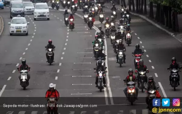 Waspada! Ternyata Sering Naik Motor bisa Sebabkan Penyakit Ini