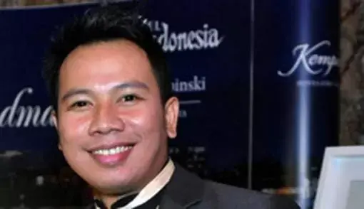 Kabar Pacari Model Cantik, Begini Reaksi Vicky Prasetyo