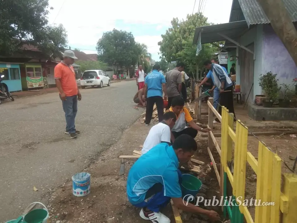 Percantik Wajah Ibu Kota Kabupaten Buton, Pemerintah Gotong Royong Perbaiki Pagar