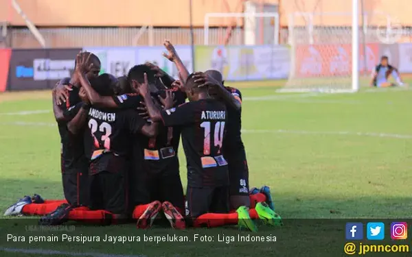 Pelatih Persipura Jacksen F Tiago Selangkah Lagi Penuhi Target
