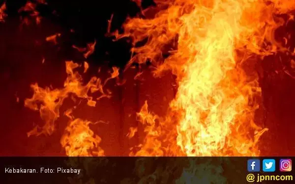 Gedung Toyota di Jepang Terbakar