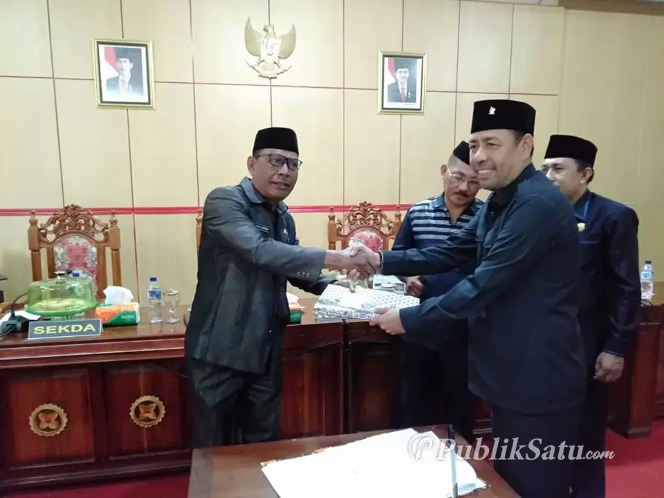 Pemkab Bersama DPRD Wakatobi Gelar Paripurna KUA dan PPAS