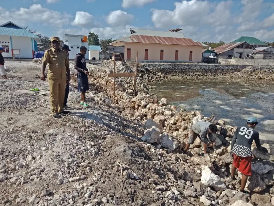 Perlebar Jalan Kawasan Warung Terminal Wamengkoli, Pemkab Siapkan Relokasi