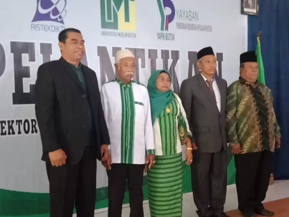 Sumiman Udu, Sang Budayawan yang Produktif Jadi Rektor UMU Buton