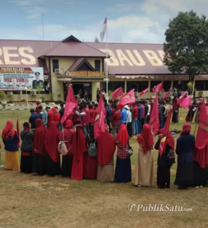 IMM Salat Gaib di Polres Baubau, Usut Tuntas Kasus Penembakan Randi!