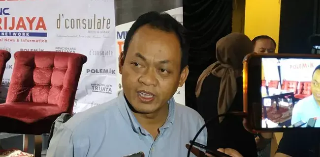 Aneh, Jokowi Tunda RUU KUHP tapi Biarkan UU KPK Direvisi