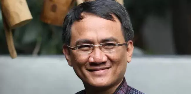 Andi Arief: Jika Kekuasaan Berakhir, Jokowi Juga Ingin Dikenang Baik