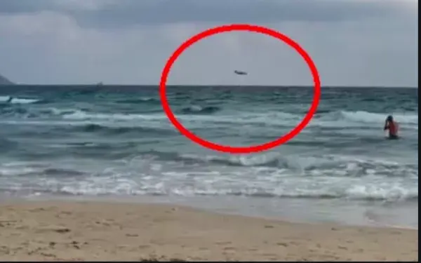 Pesawat Angkatan Udara Spanyol Jatuh ke Laut, Dua Tewas