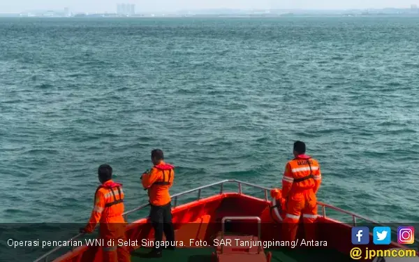 Dua Pria WNI Ditemukan Terapung 14 Jam di Selat Singapura
