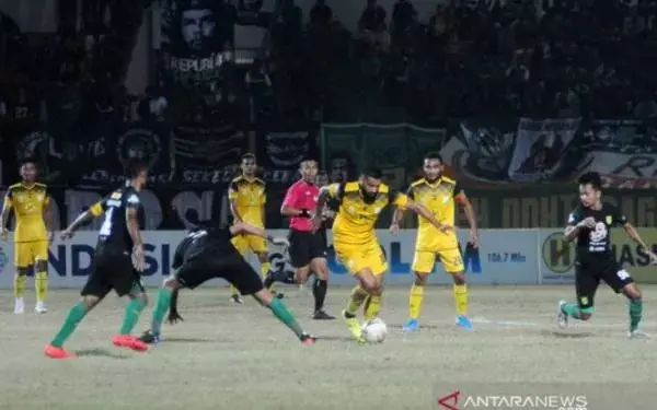 Pernyataan Djadjang Nurdjaman Usai Kalahkan Persebaya Surabaya