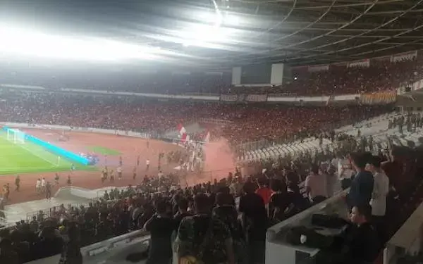 Ulah Oknum Suporter Indonesia Bikin Malu, Jangan Ditiru!