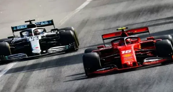 Hasil F1 Italia: Leclerc Lanjutkan Kemenangan Ferrari, Bottas Kecewa