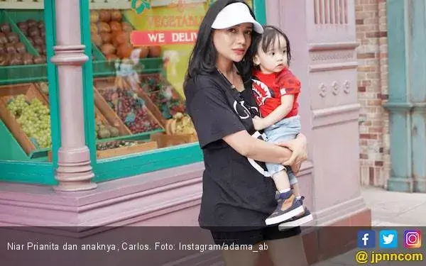 Niar Prianita Jauhkan Gadget dari Anak