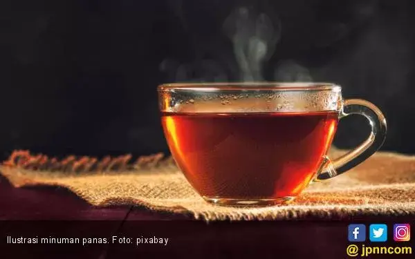 Minuman Panas Berpotensi Risiko Kanker Tenggorokan
