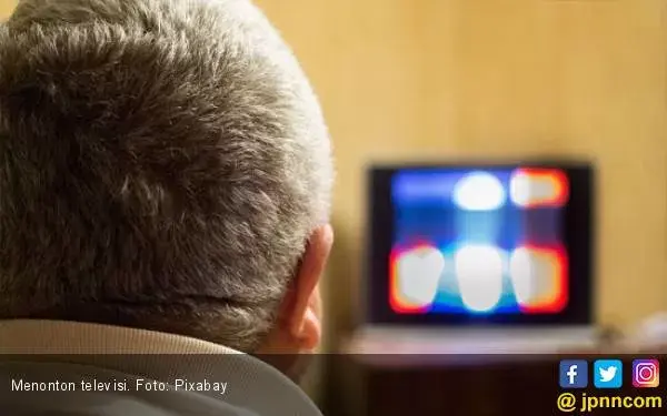 Hobi Nonton TV tapi Malas Olahraga? Ketahui Dampaknya