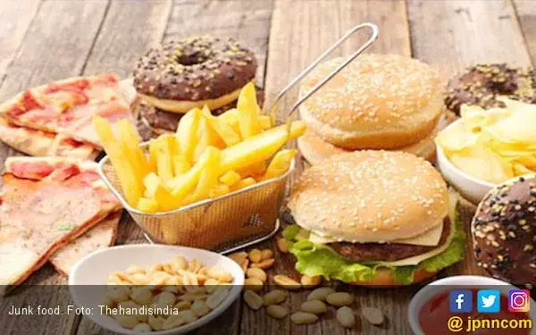 Kecanduan Junk Food Bisa Picu Alergi Makanan