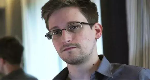 Edward Snowden Berharap Dapat Suaka dari Prancis