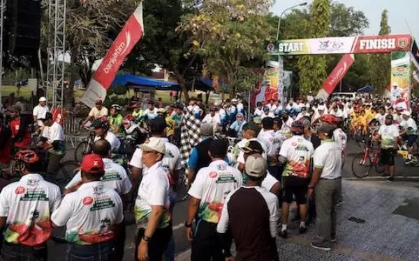 Ribuan Peserta Ikut Gowes Nusantara Etape Ngawi
