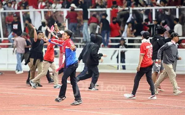 Suporter Indonesia Terbaik, Sekaligus Terburuk, Sudah Biasa
