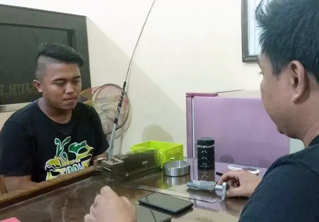 Guru Kembali Diancam-ancam, Kali Ini Menggunakan Celurit