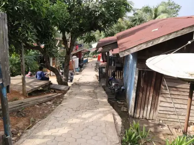 Geger Aliran Sesat, Bukan Suami Istri Sering Tepergok Pelukan di Jalan