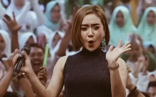 Cita Citata: Hey Sayang, Kalian Buang Energi demi Menghina Aku