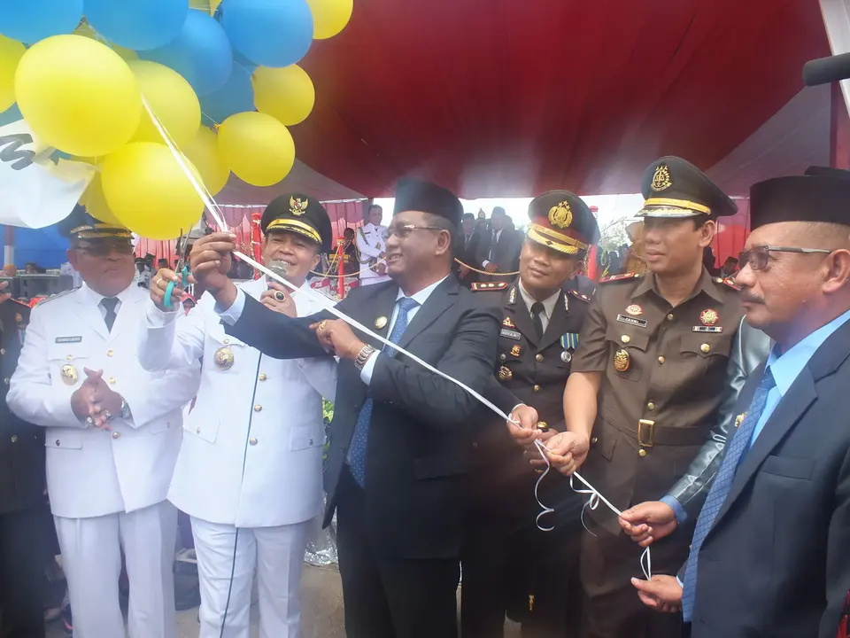 HUT Mubar ke-5, Bupati Buteng Diberi Kehormatan Lepas Balon
