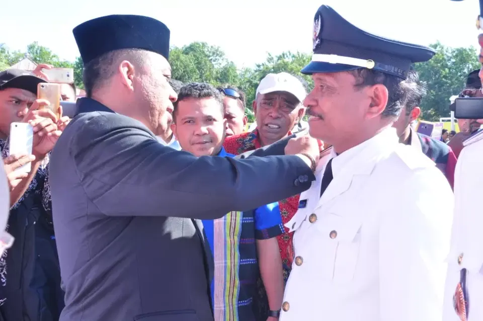 Pelantikan 30 Kades Serentak, Arusani: Jangan jadi Raja Kecil di Desa