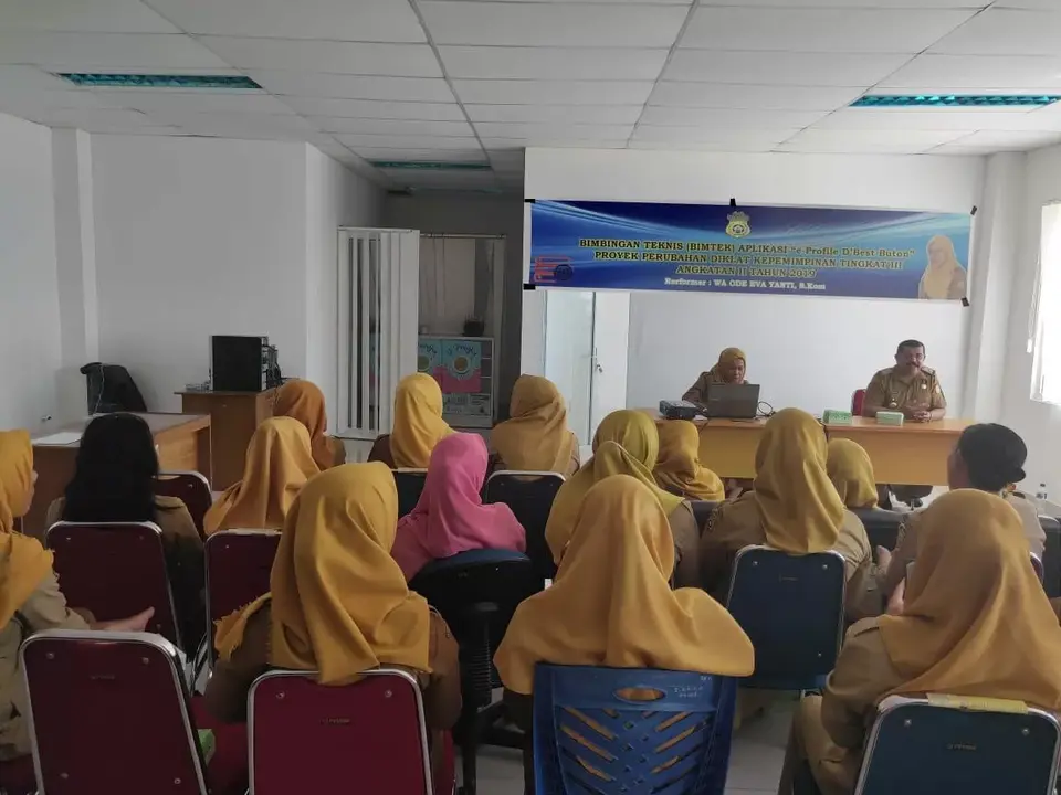 Kominfo Buton Mudahkan Masyarakat Akses Data OPD