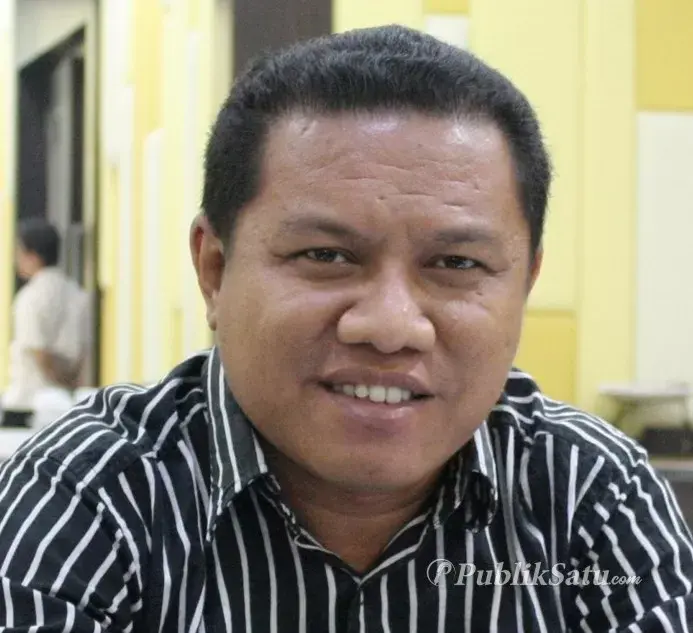 Golkar Muna Serahkan Berkas Bacakada di DPD I