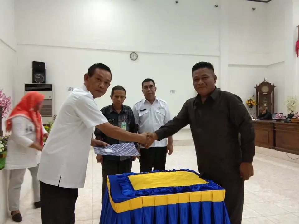 Pemkab dan DPRD Buton Rancang Perda Penambahan Penyertaan Modal PDAM