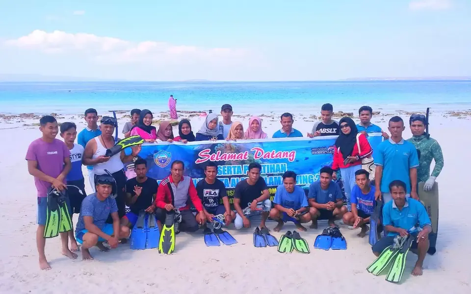 Pengembangan Wisata Bahari Busel, 20 Orang Dilatih Diving