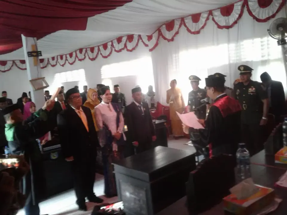 Wa Ode Sitti Sariani Illaihi Resmi Jabat Ketua DPRD Mubar